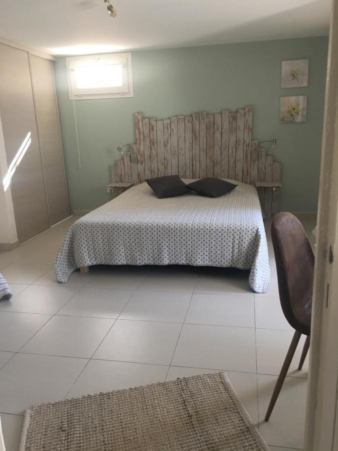 Appartement Dans La Colline Belgentier Exteriér fotografie