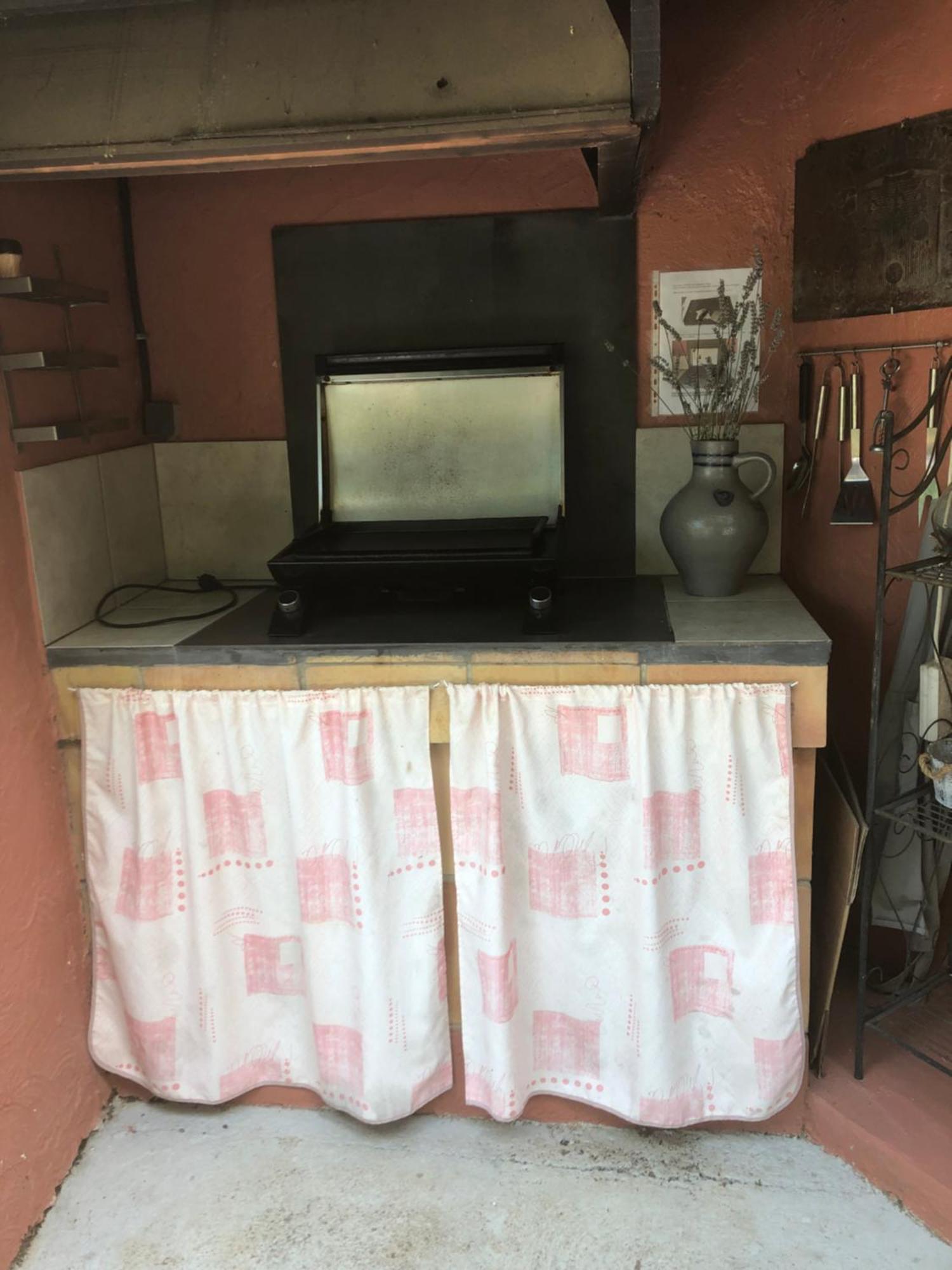 Appartement Dans La Colline Belgentier Exteriér fotografie
